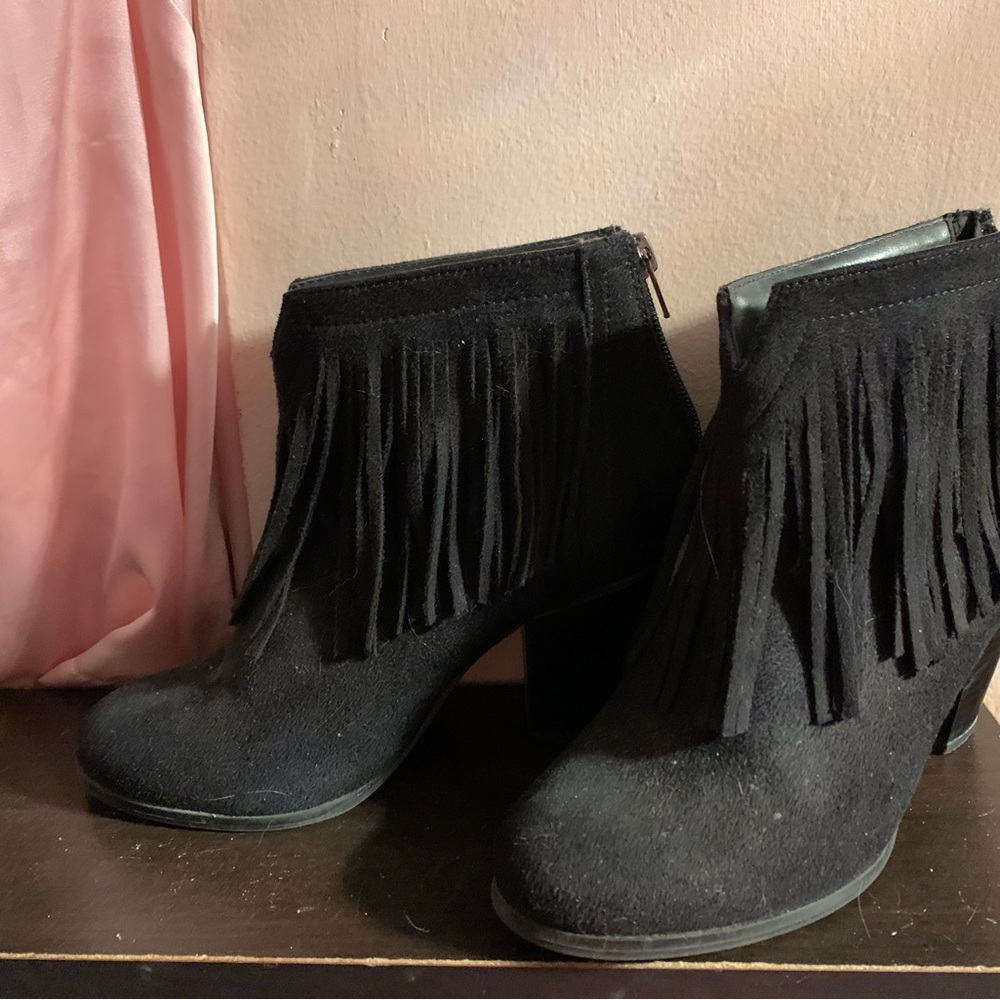 Short fringe black booties!